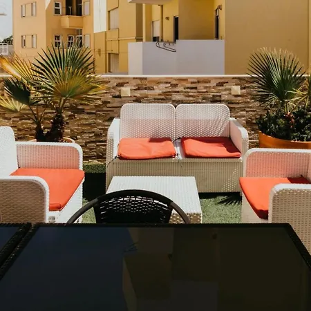 Happy House Faro