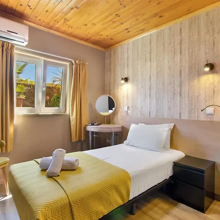 Konukevi Happy House 3*